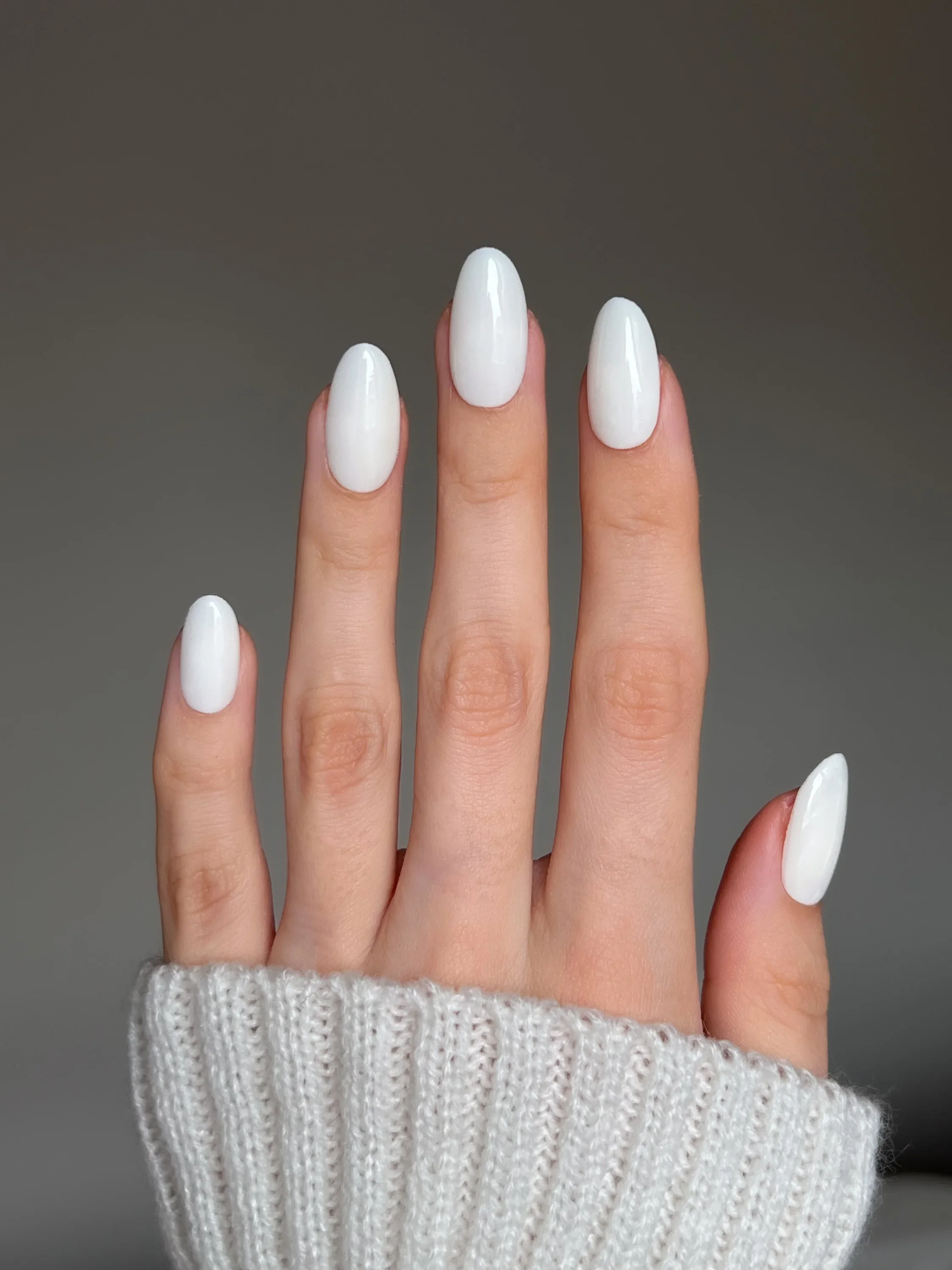 Crystal White Dipping Powder - Image 5